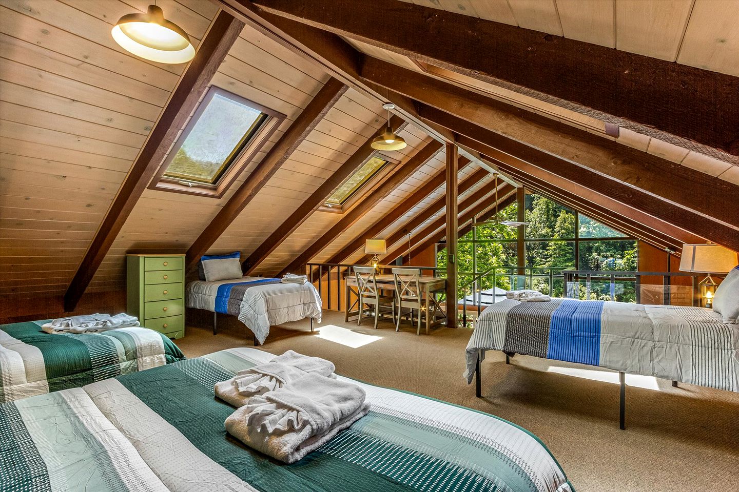 Luxury Log Cabin on the Russian River Surrounded by Redwoods State Natural Reserve in Guerneville, California