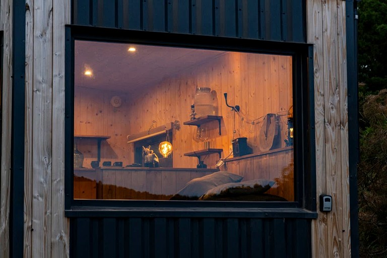 Vacation Rentals (France, --, Auvergne-Rhône-Alpes)