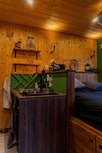 Vacation Rentals (France, --, Auvergne-Rhône-Alpes)