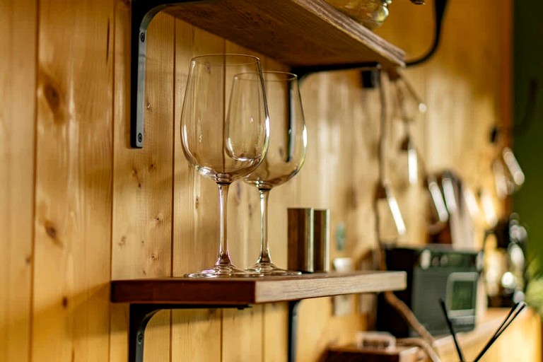 Vacation Rentals (France, --, Auvergne-Rhône-Alpes)