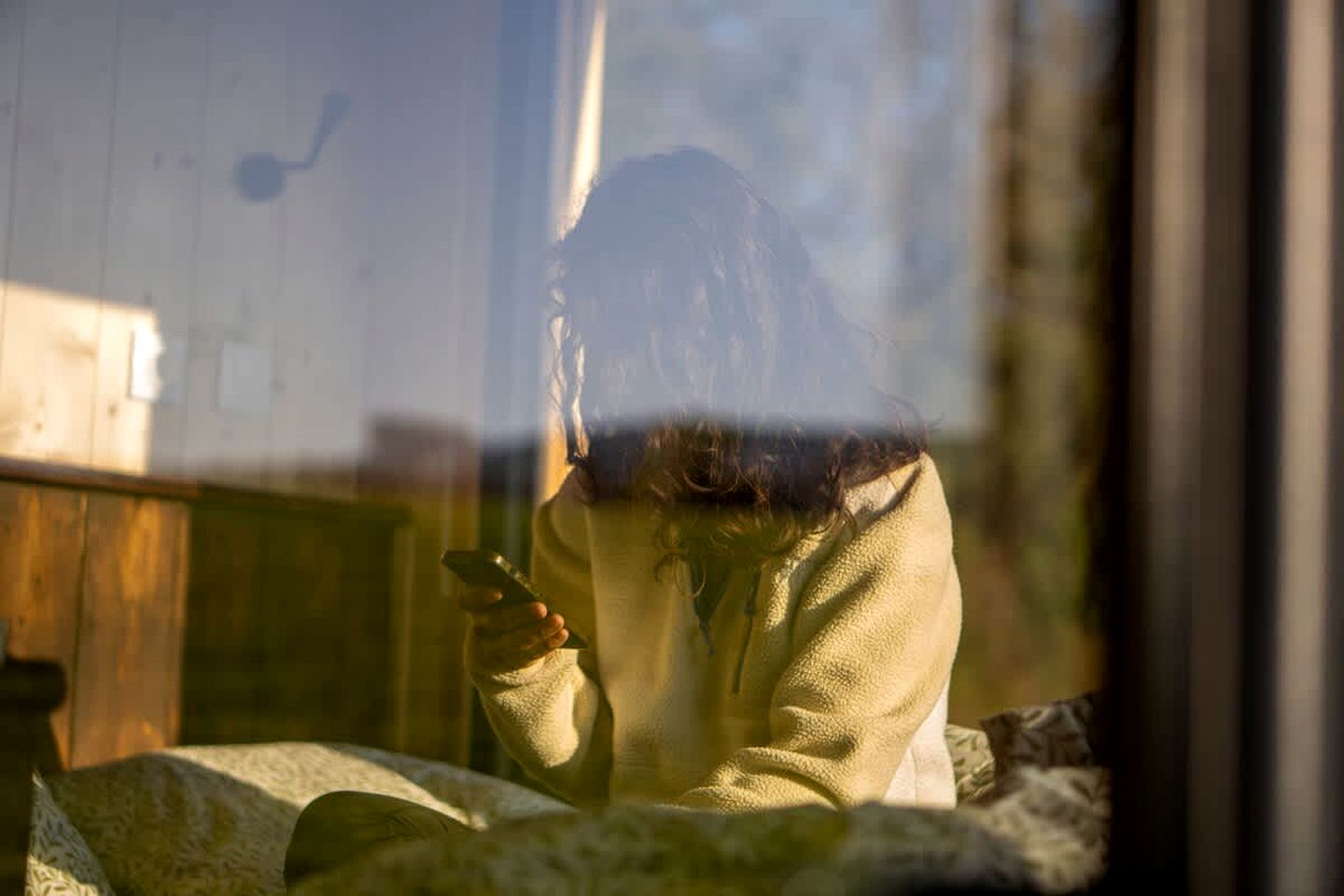 Serene Off-Grid Nature Tiny Home with Deer-Rut Views Near the Vercors | Gigors-et-Lozeron, France