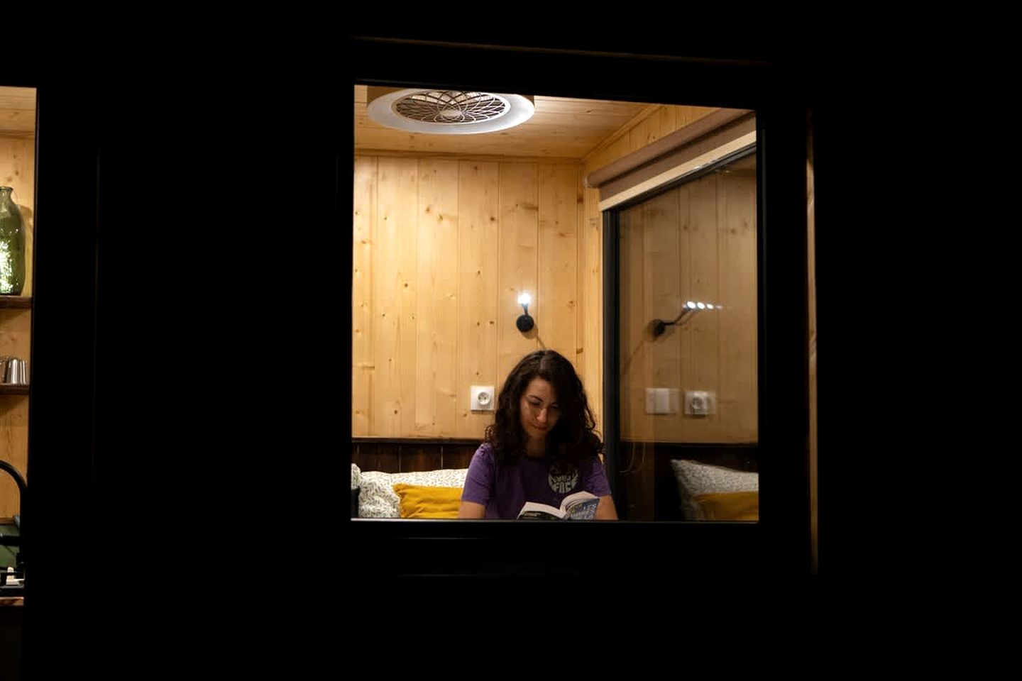 Serene Off-Grid Nature Tiny Home with Deer-Rut Views Near the Vercors | Gigors-et-Lozeron, France