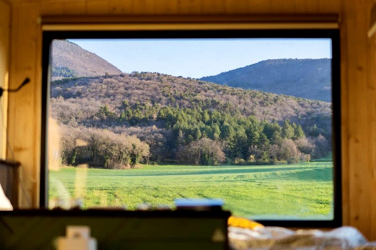 Vacation Rentals (France, --, Auvergne-Rhône-Alpes)