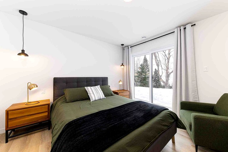 Vacation Rentals (Canada, Petite-Rivière-Saint-François, Quebec)