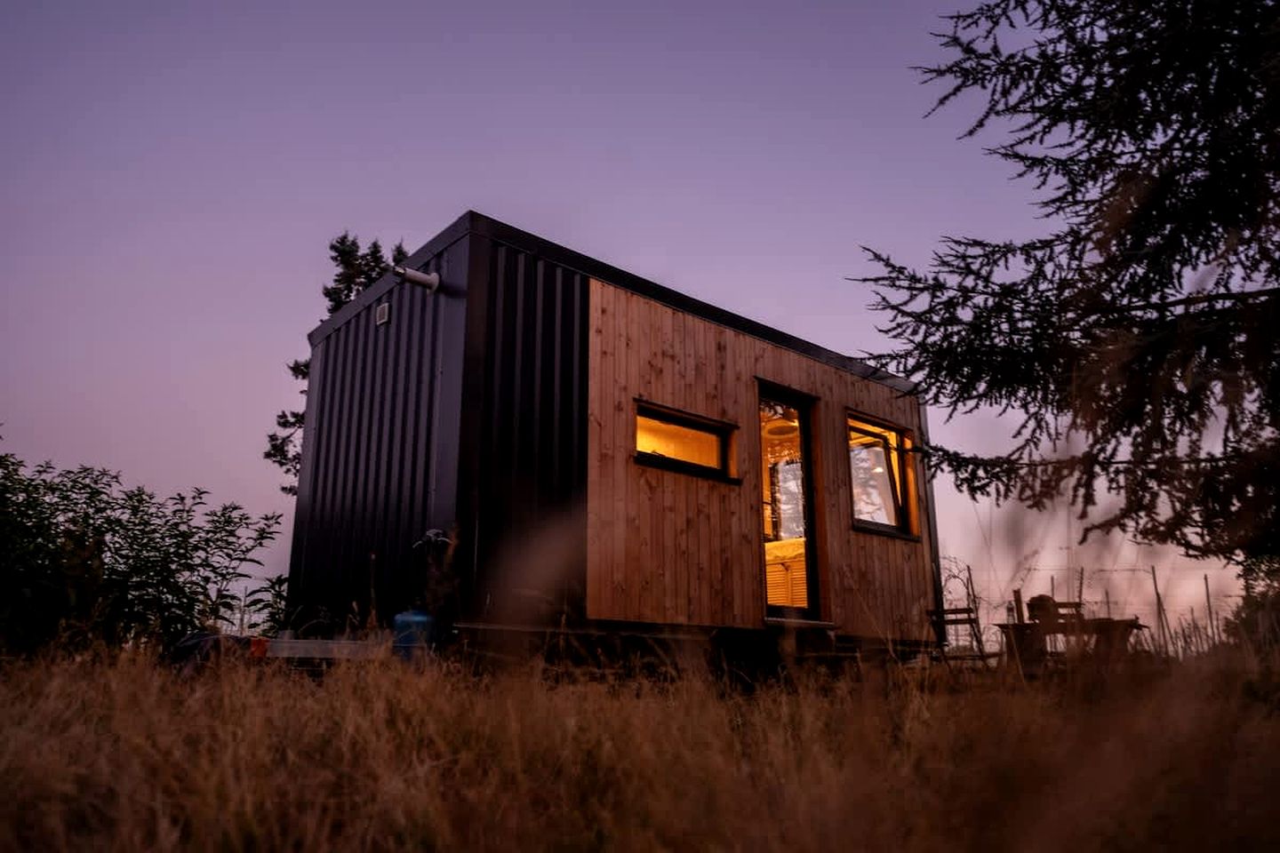 Charming Eco Tiny Home with Organic Wine & Goji Tasting near Saint-Émilion, Gironde
