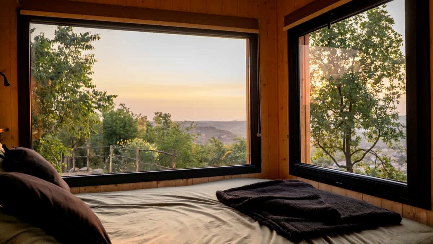 Charming Eco-Friendly Tiny Home with Mediterranean Horizon Views Near Céret | France