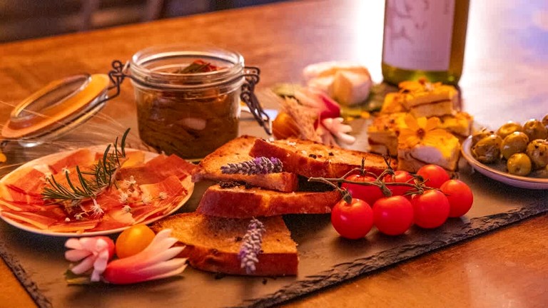 Vacation Rentals (France, --, Occitanie)