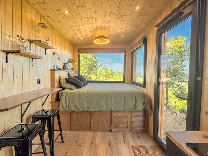 Vacation Rentals (France, --, Occitanie)