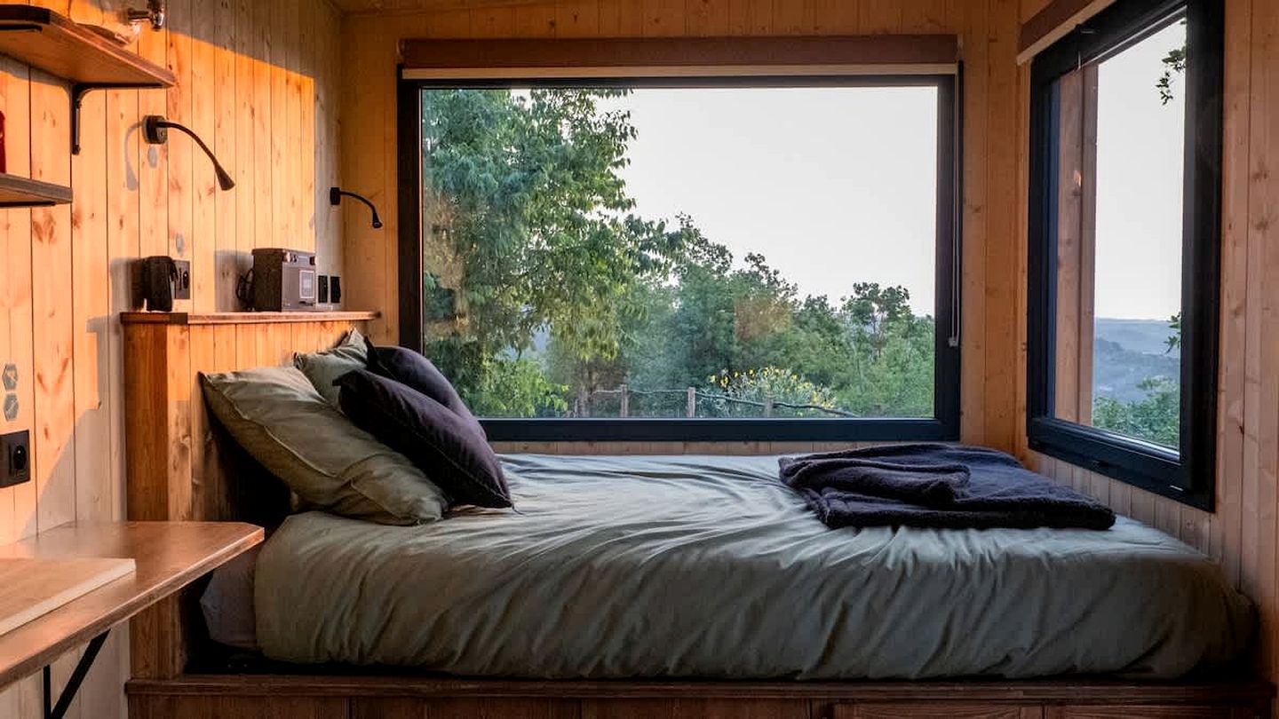 Charming Eco-Friendly Tiny Home with Mediterranean Horizon Views Near Céret | France