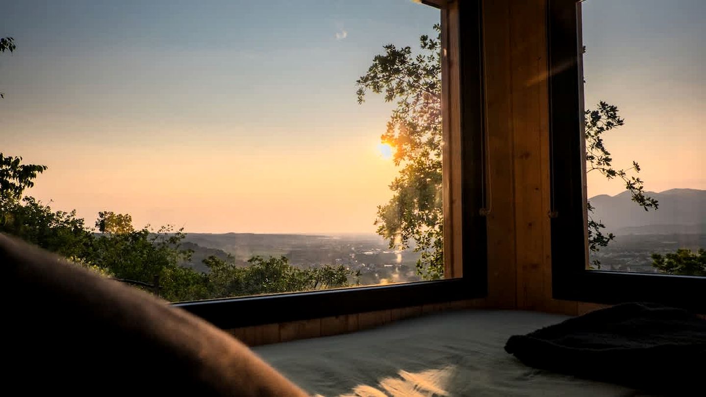 Charming Eco-Friendly Tiny Home with Mediterranean Horizon Views Near Céret | France