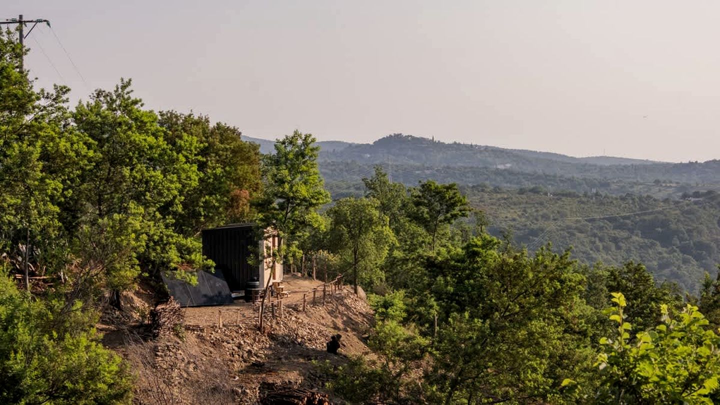 Charming Eco-Friendly Tiny Home with Mediterranean Horizon Views Near Céret | France
