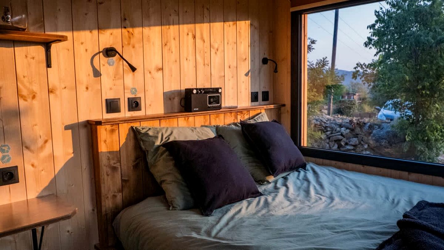 Charming Eco-Friendly Tiny Home with Mediterranean Horizon Views Near Céret | France