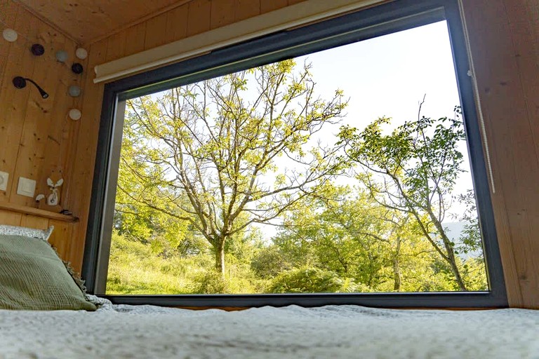 Vacation Rentals (France, --, Auvergne-Rhône-Alpes)