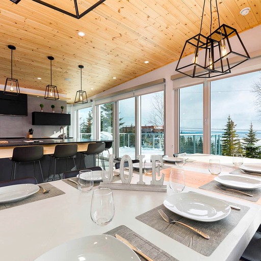 Vacation Rentals (Canada, Petite-Rivière-Saint-François, Quebec)