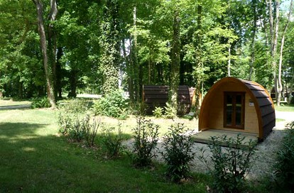 Unique Wooden Pod Rentals for Couples in Countryside near Paris photo 3