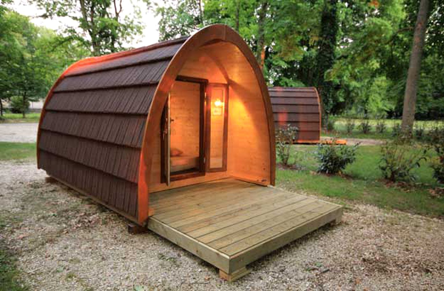 Unique Wooden Pod Rentals for Couples in Countryside near Paris