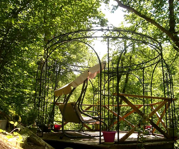 Tree Houses (Saint-Agnant-près-Crocq, Nouvelle-Aquitaine, France)