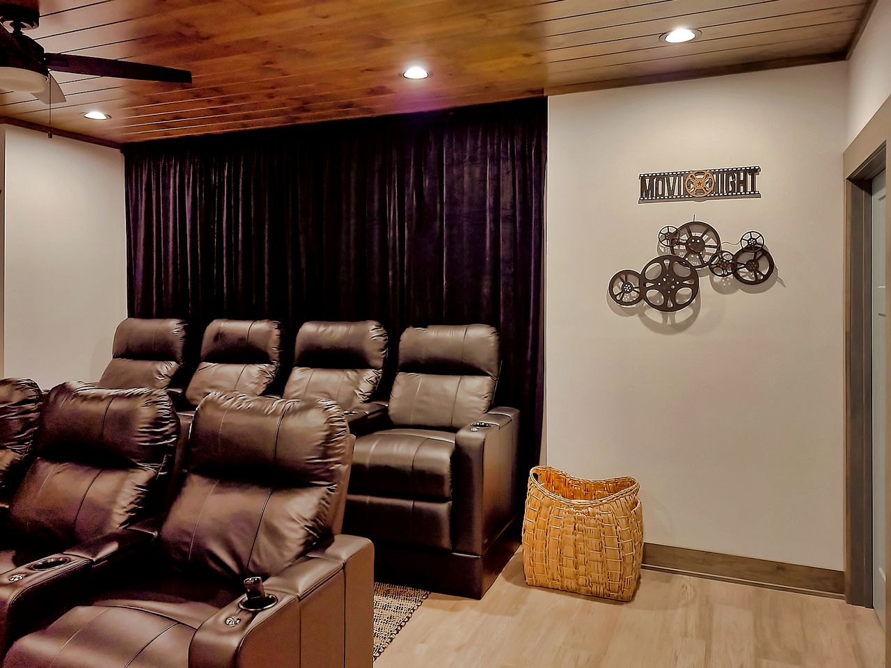 Great Smoky Mountains National Park Luxury Glamping Lodge for Family and Friends