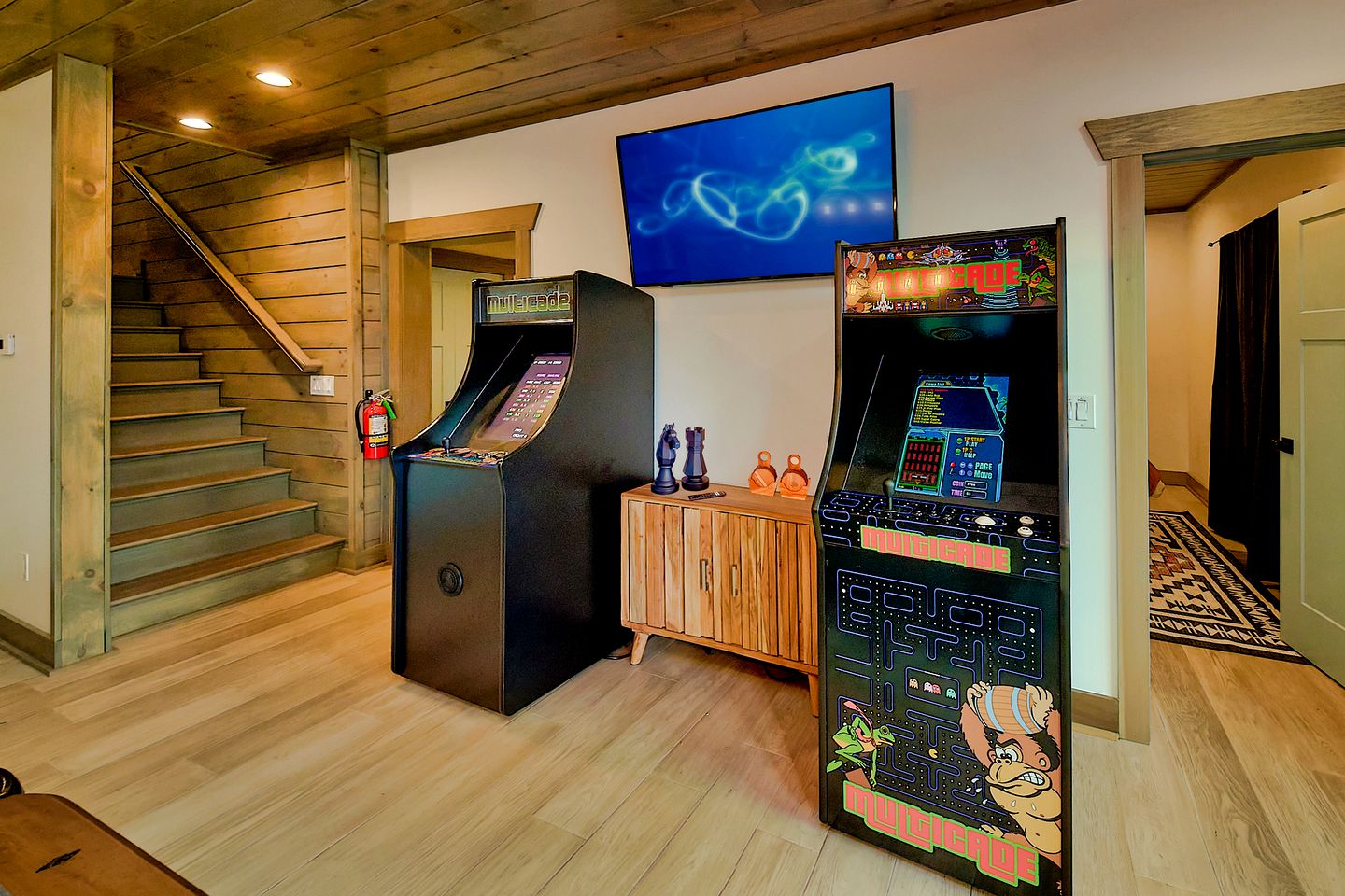 Great Smoky Mountains National Park Luxury Glamping Lodge for Family and Friends