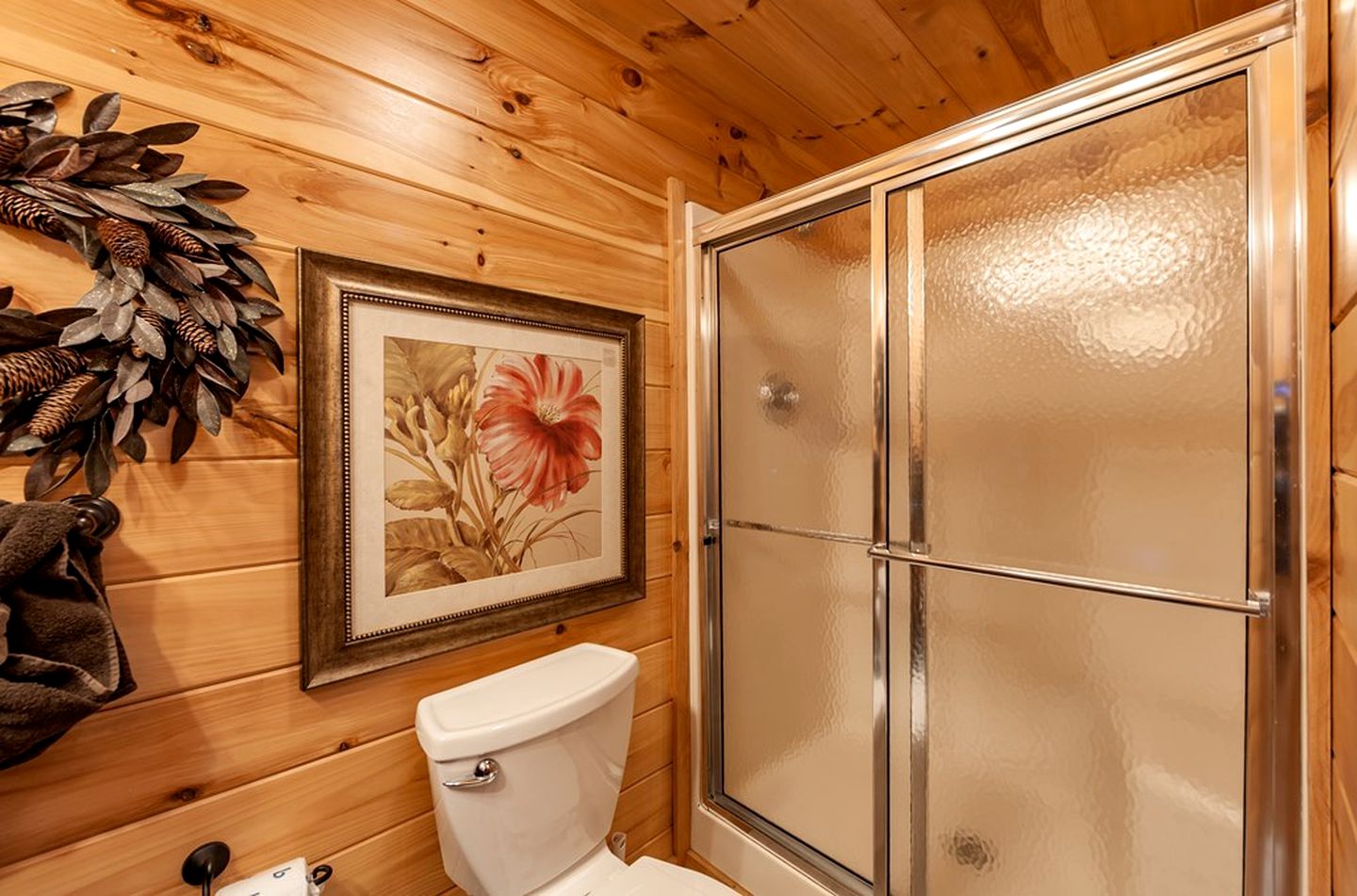 Unforgettable Family Vacations in this Stunning Rental with Indoor Pool in Sevierville, Tennessee