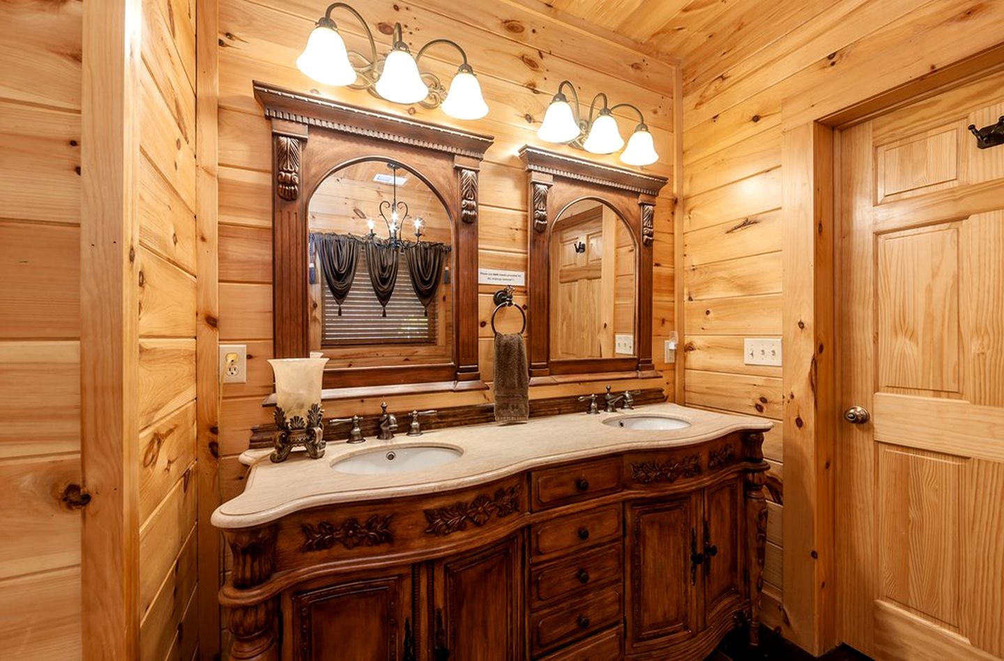Unforgettable Family Vacations in this Stunning Rental with Indoor Pool in Sevierville, Tennessee