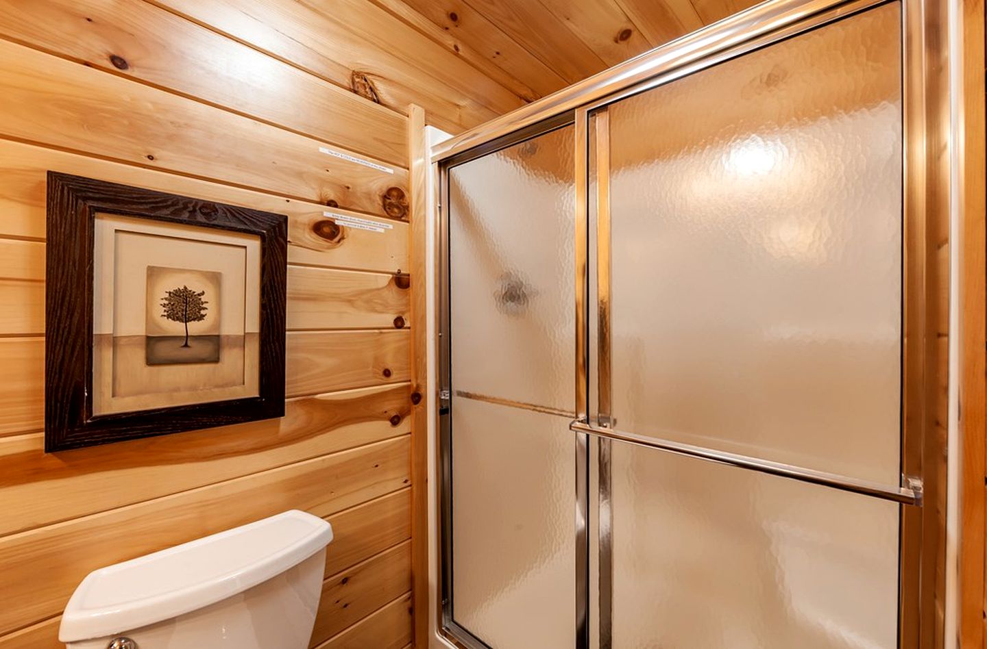 Unforgettable Family Vacations in this Stunning Rental with Indoor Pool in Sevierville, Tennessee