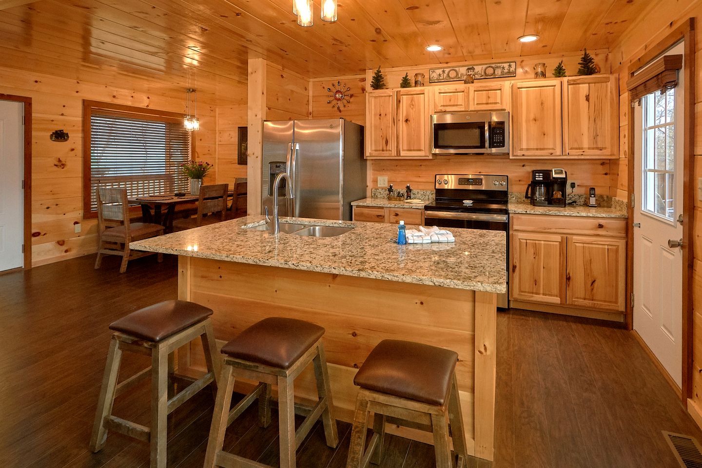 Amazing Tennessee Cabin Rental for a Great Smoky Mountain Vacation