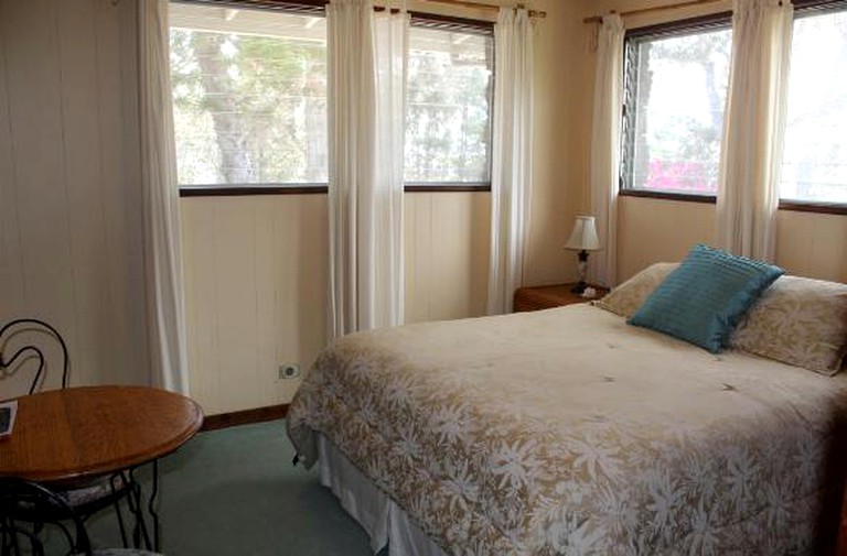 Nature Lodges (Hawaiian Ocean View, Hawaii, United States)