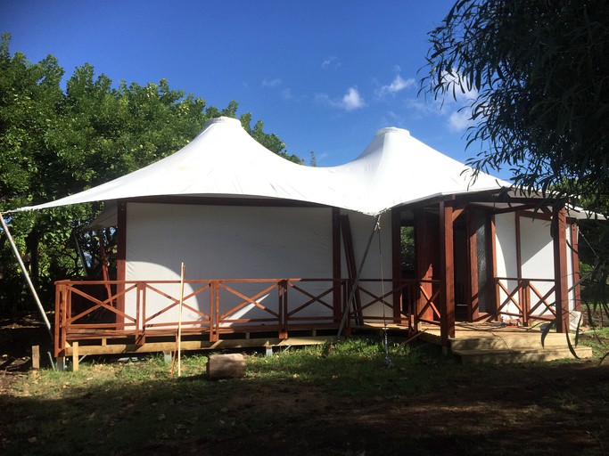 Tented Cabins (Easter Island, Valparaíso, Chile)