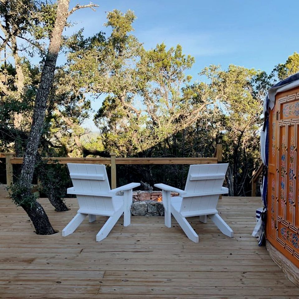 Beautiful Romantic Yurt Surrounded by Nature in Wimberley, Texas