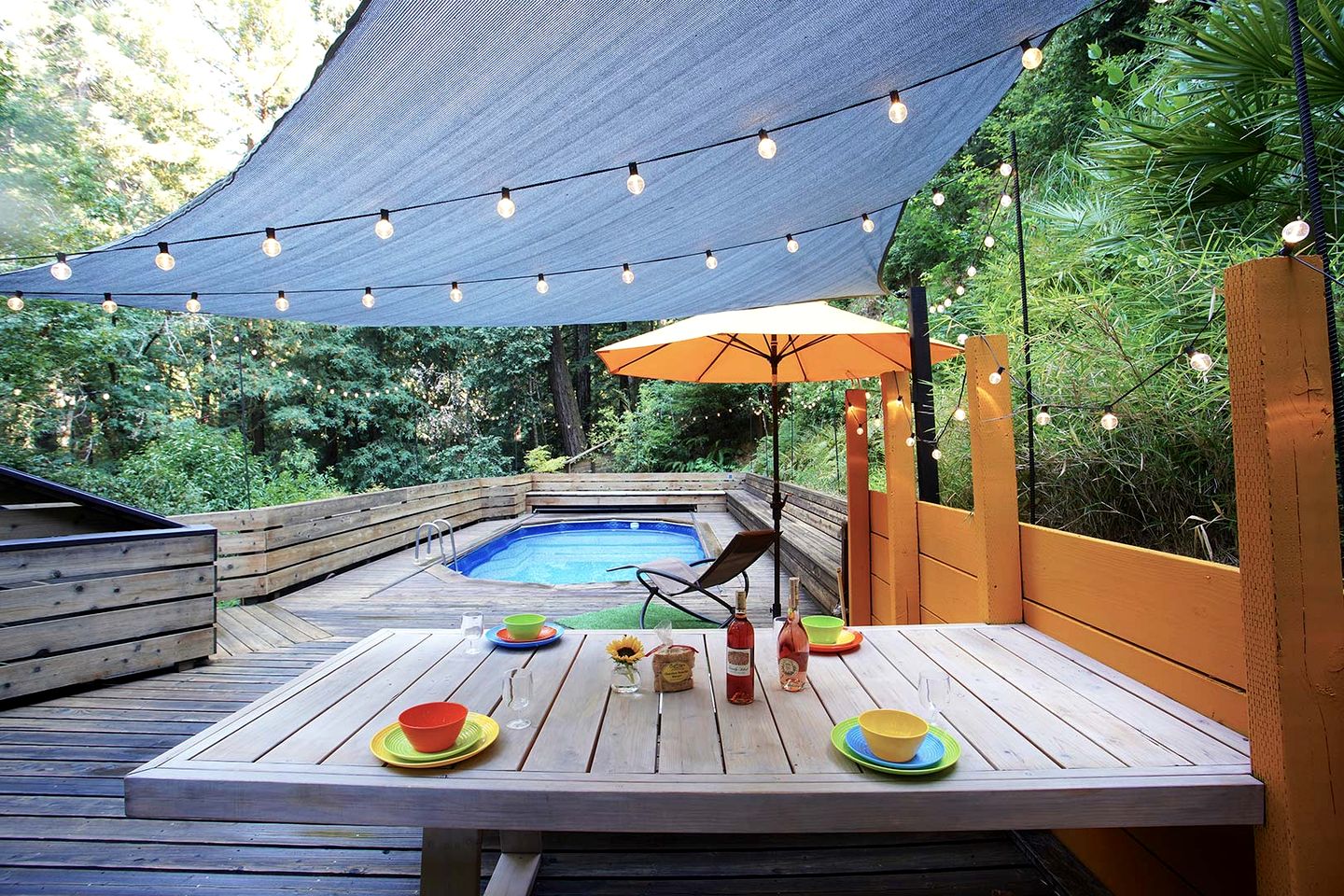 Luxurious Cabin with Swimming Pool, Hot-tub and Barbecue in Guerneville, California
