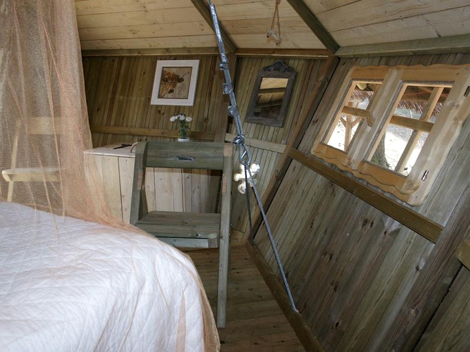 Tree Houses (Saint-Julien-Labrousse, Auvergne-Rhône-Alpes, France)