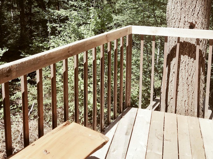 Cabins (Sainte-Béatrix, Quebec, Canada)