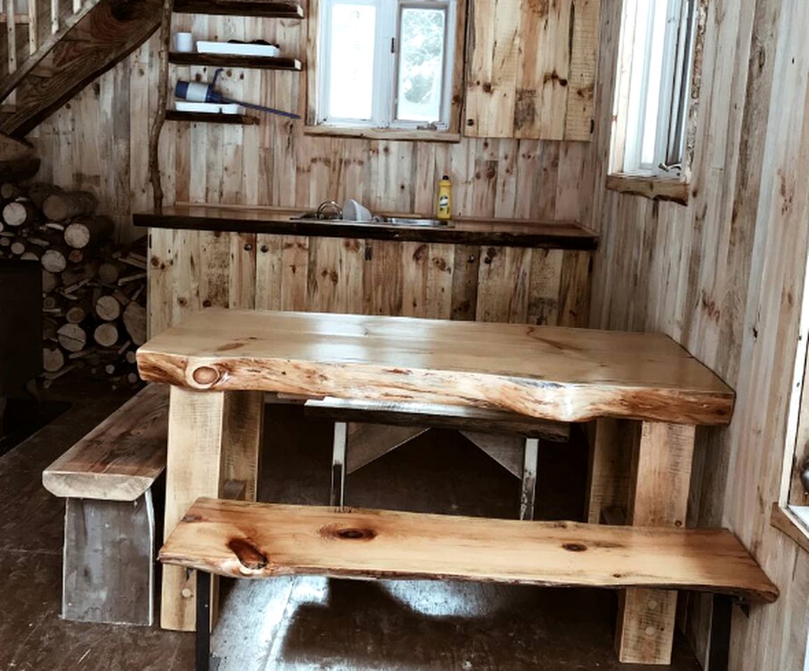 Pet-Friendly Cabin for an Off-Grid Getaway near Montreal, Quebec