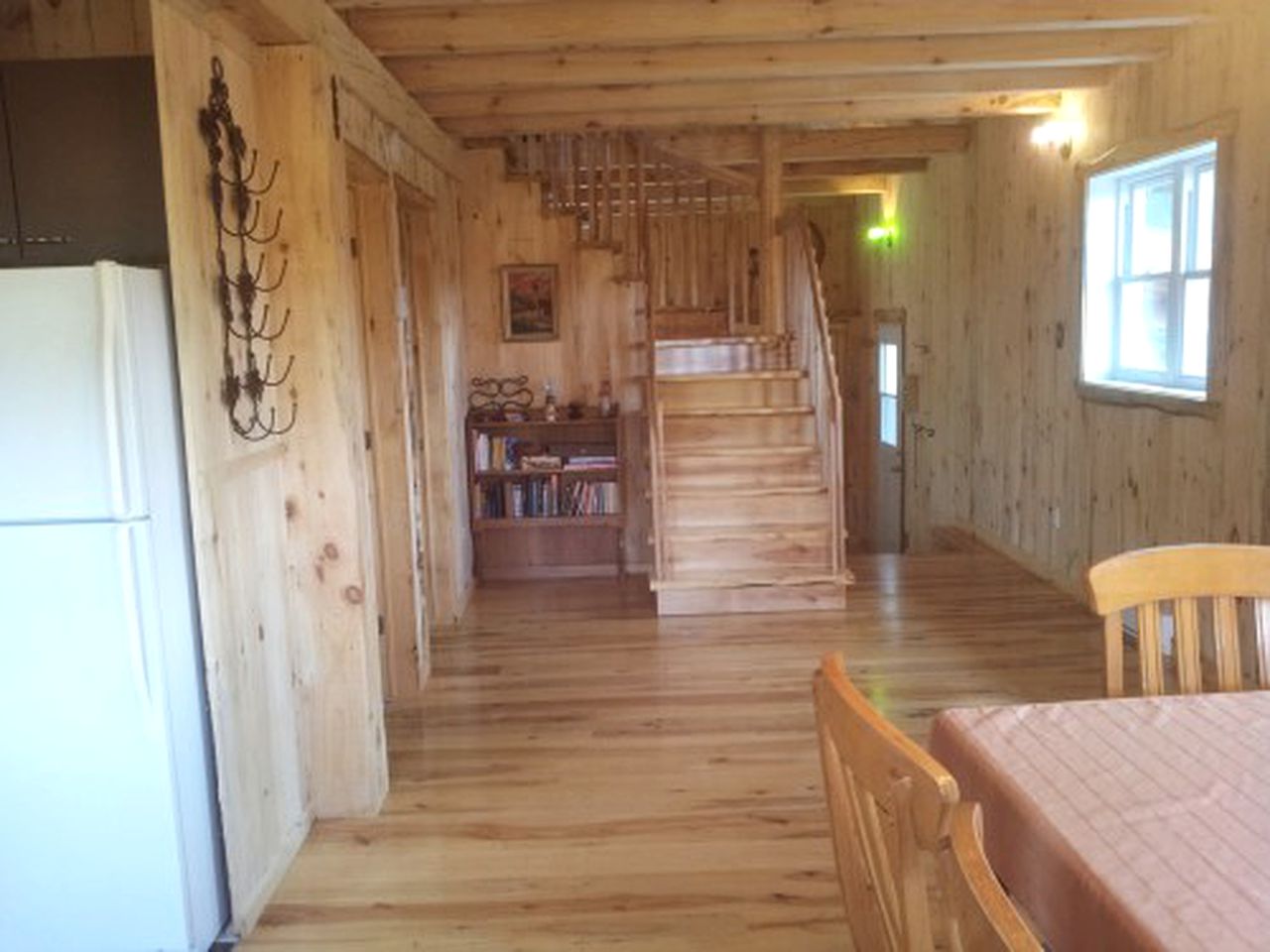 Large Lakeside Cabin Rental with a Wood-Burning Stove in Lanaudière, Québec