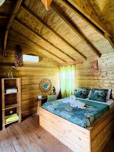 Cottages (Guadeloupe, Sainte Rose, Pointe-à-Pitre)