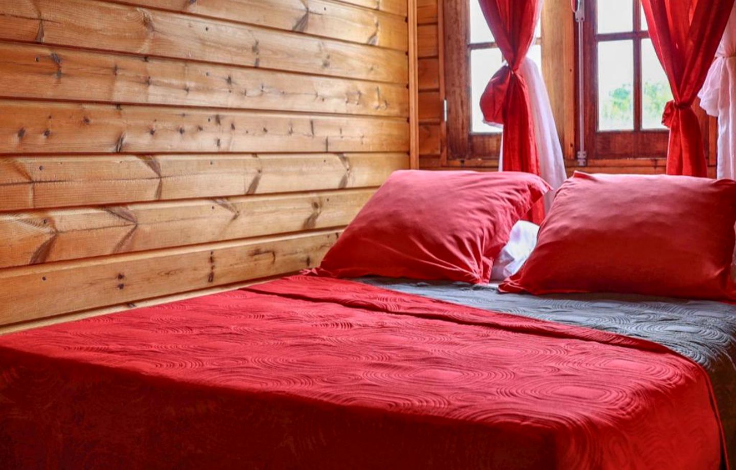 Cozy Creole Escape with Scenic Woodland Surroundings Near Sainte-Rose, Guadeloupe