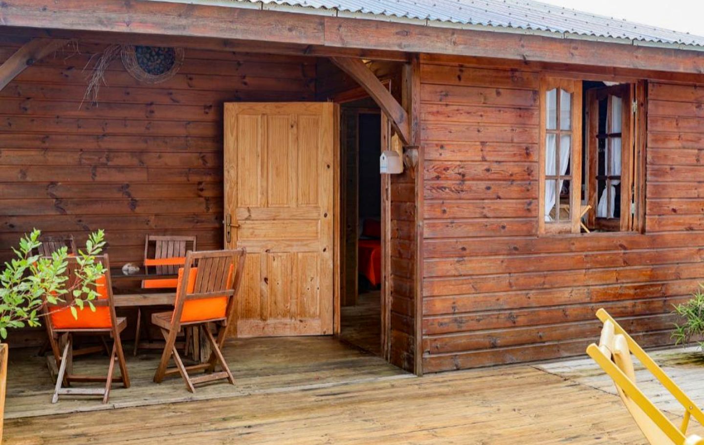 Idyllic Tropical Retreat with Shared Pool, Surrounded by Lush Nature, Near Sainte-Rose, Guadeloupe