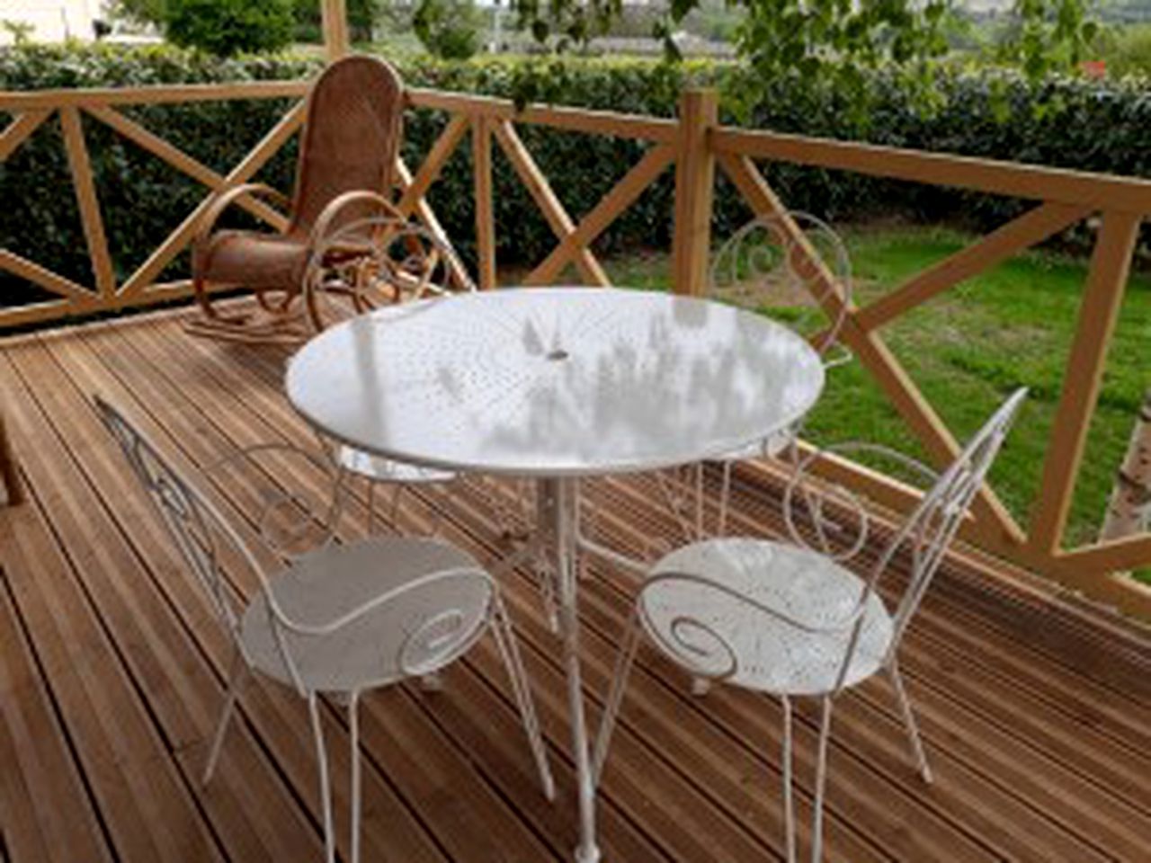 Charming Holiday Rental with a Shared Outdoor Pool in Bourg-Charente, France