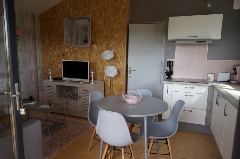 Cottages (Bourg-Charente, Nouvelle-Aquitaine, France)