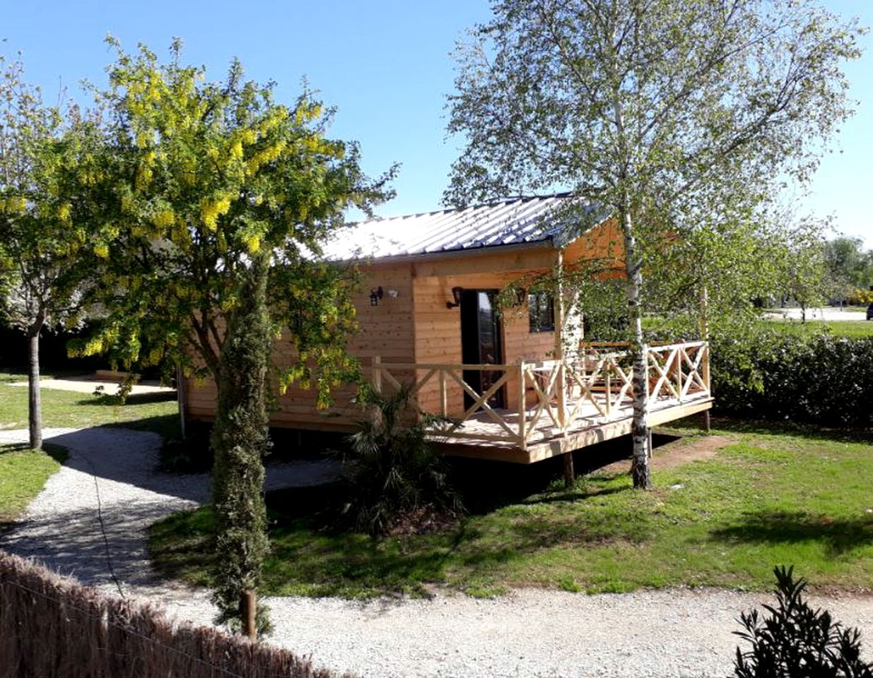 Charming Holiday Rental with a Shared Outdoor Pool in Bourg-Charente, France