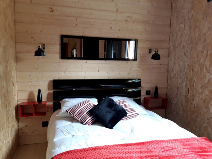 Cottages (Bourg-Charente, Nouvelle-Aquitaine, France)