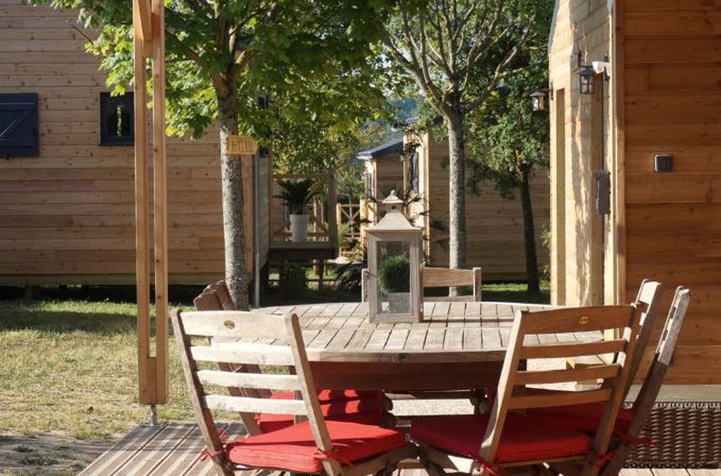 Romantic and Relaxing Glamping Getaway with a Shared Pool near Cognac, France