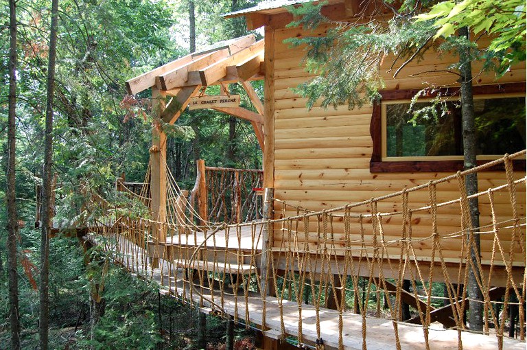 Tree Houses (Nominingue, Quebec, Canada)