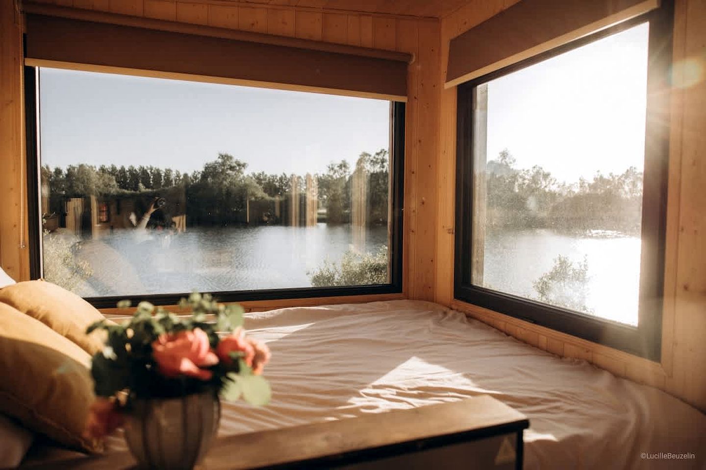 Idyllic Eco Retreat with Pond Access near Fontainebleau Forest, Burgundy