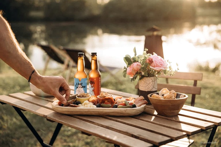 Tiny Houses (France, Villeneuve-la-Guyard, Bourgogne-Franche-Comté)