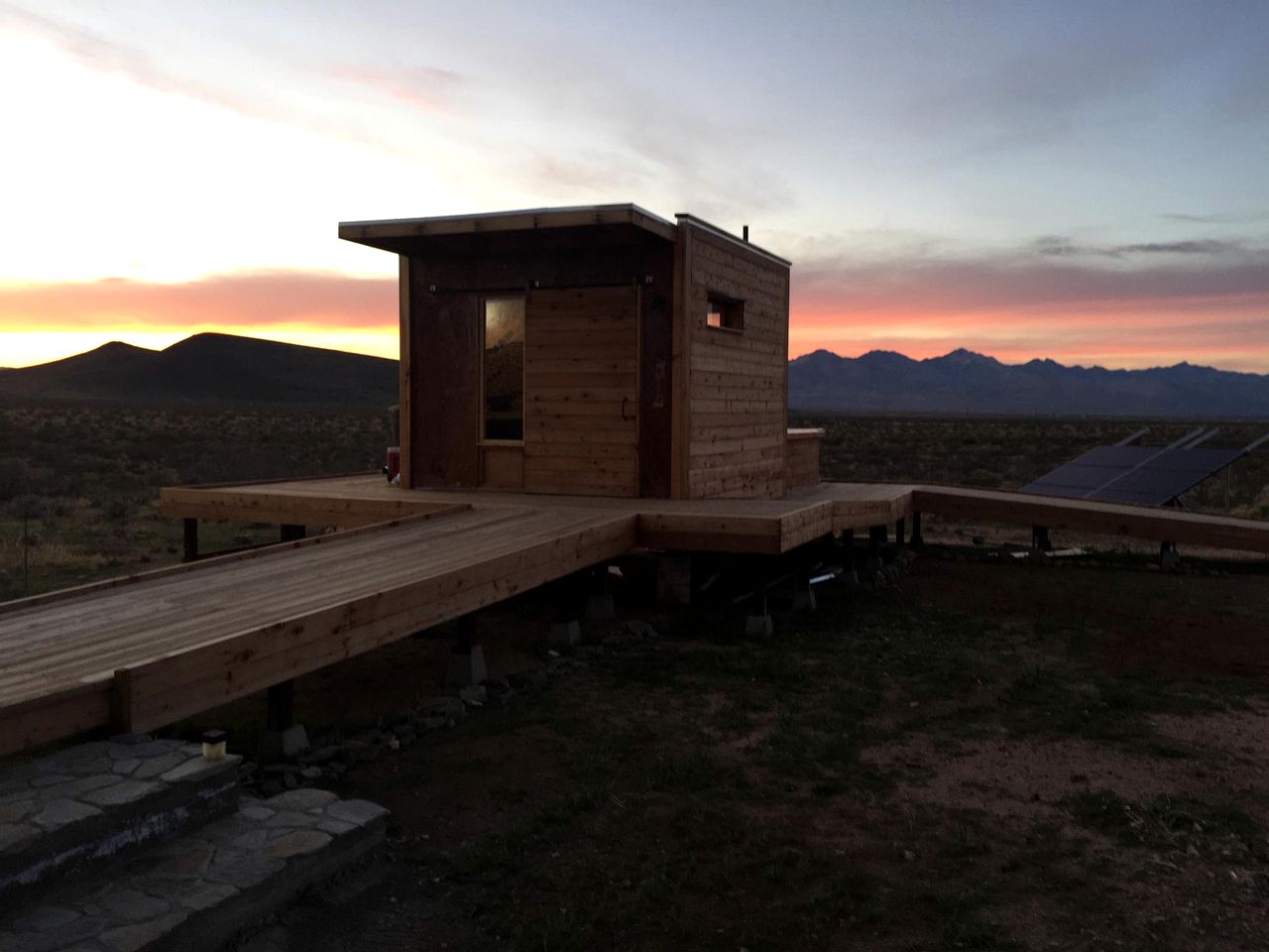 Pod Rentals in the Mojave Desert, California