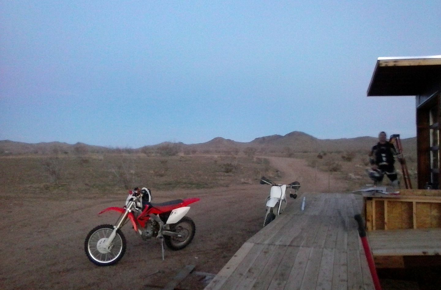Pod Rentals in the Mojave Desert, California