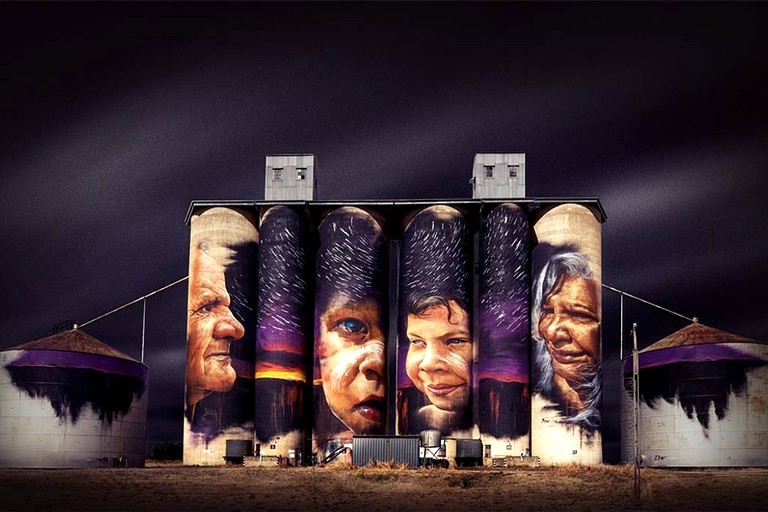 Log Cabins (Warracknabeal, Victoria, Australia)