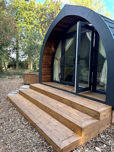 Pods (United Kingdom, Salisbury, England)